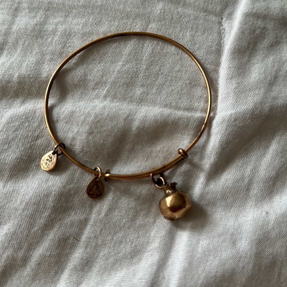 Gold pomegranate, charm bracelet